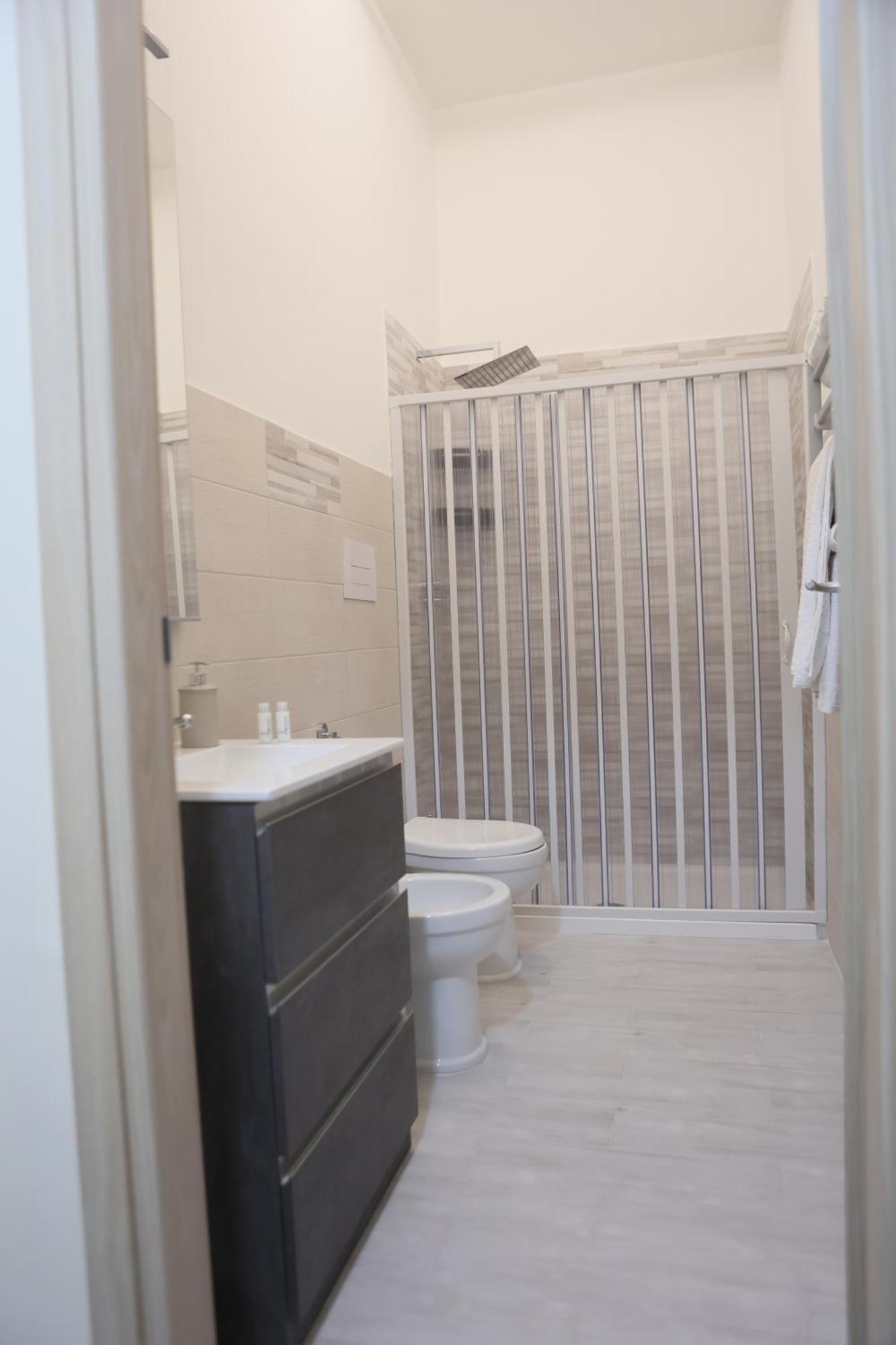 Ripa Alta Room'S Cerignola Luaran gambar